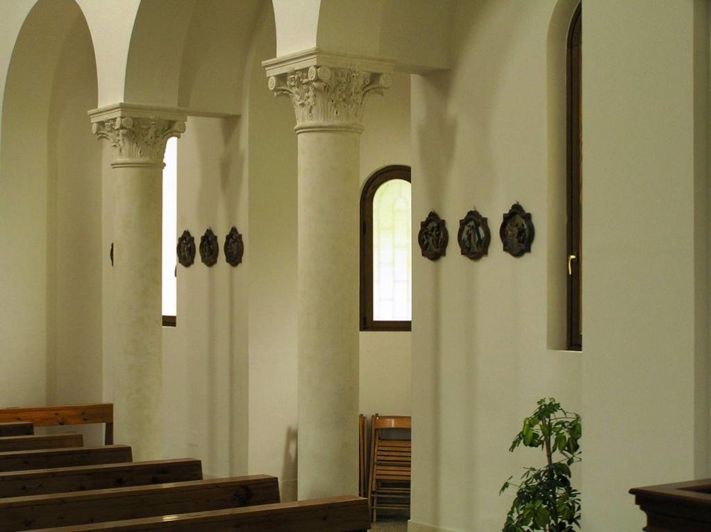 E 5 Chiesa Santa Maria Assunta a Doganella di Ninfa LT 43